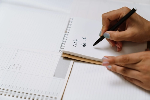 5-Minute Daily Habits That Help You Let Go of Past Mistakes