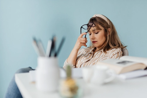 How to Stop Overthinking: Why You Get Stuck and How to Break the Loop