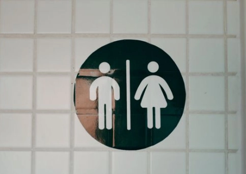 Can Anxiety Make You Feel Like You Have to Pee? Yes. Here’s What Actually Helps