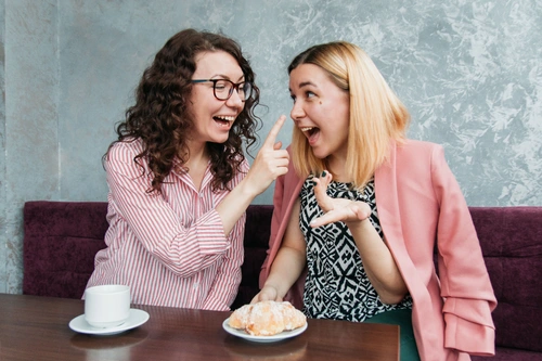 How to Know if Someone Is Lying 5 Real Signs