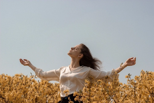 How to Stop Being Emotionally Attached to a Friend