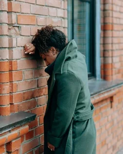 Why Overthinkers Destroy Relationships: Breaking the Cycle