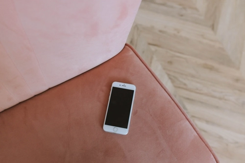 Why You Can't Put Down the Phone And What Actually Works