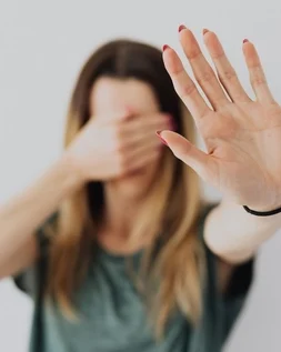Can You Cure Overthinking? What Actually Helped Me Stop the Spiral