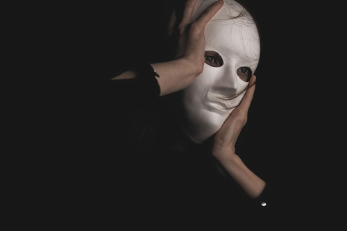 How to Stop Overthinking Relationships Before It Hurts