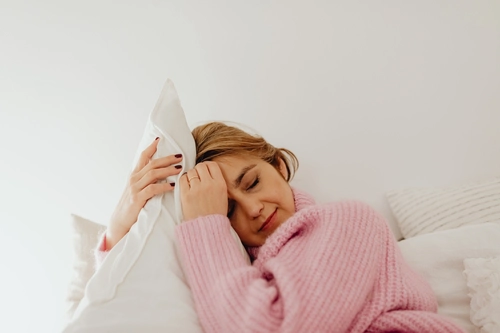 How to Stop Overthinking in a Relationship